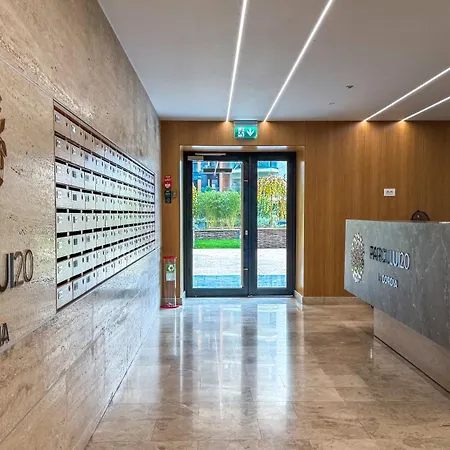 The Evergreen With Parking & Netflix - Romexpo, Piata Presei, Expozitiei, Herastrau * Bucareste