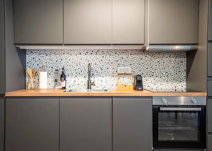 The Evergreen 1br With Parking, Netflix - Romexpo, Piața Presei, Expoziției Apartament *